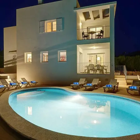 Villa Carolina *